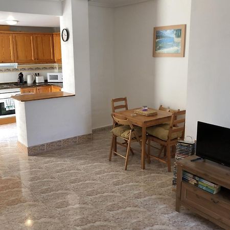 Torrevieja, La Torreta Ground Floor Apartment With Large Private Patio Garden Luaran gambar