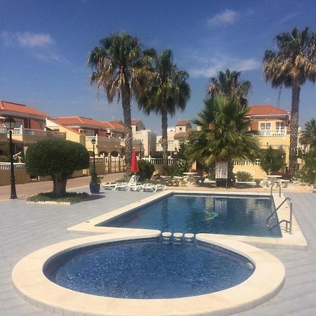 Torrevieja, La Torreta Ground Floor Apartment With Large Private Patio Garden Luaran gambar