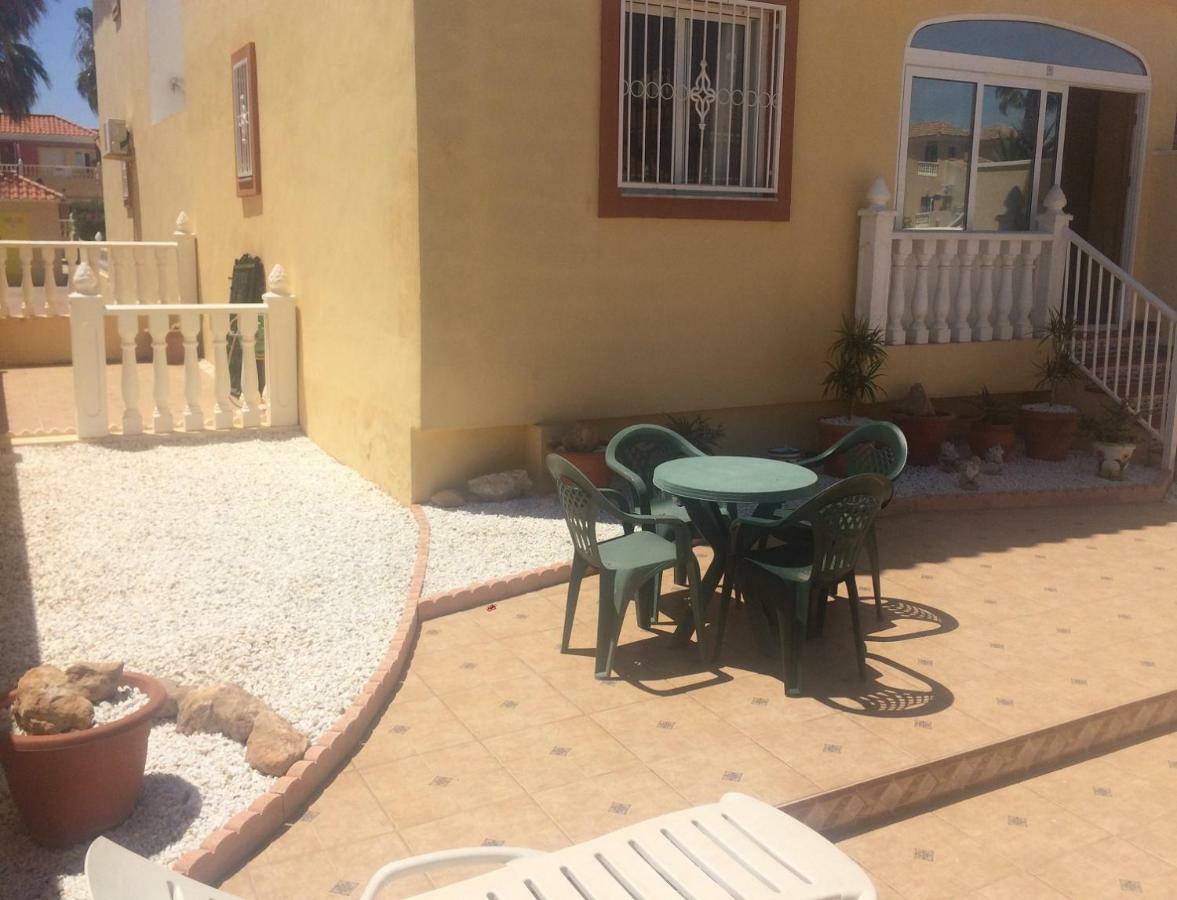 Torrevieja, La Torreta Ground Floor Apartment With Large Private Patio Garden Luaran gambar
